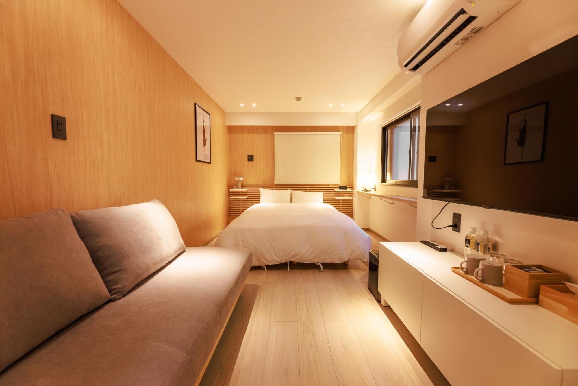 Pensión Mkg Home・芝